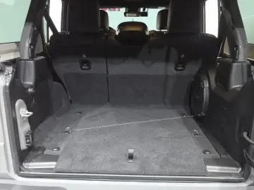 2023 Jeep Wrangler с пробегом 12 086 км