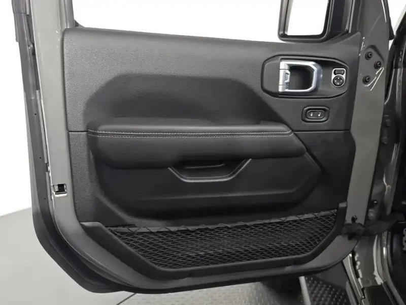 2023 Jeep Wrangler с пробегом 12 086 км