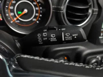 2023 Jeep Wrangler с пробегом 12 086 км