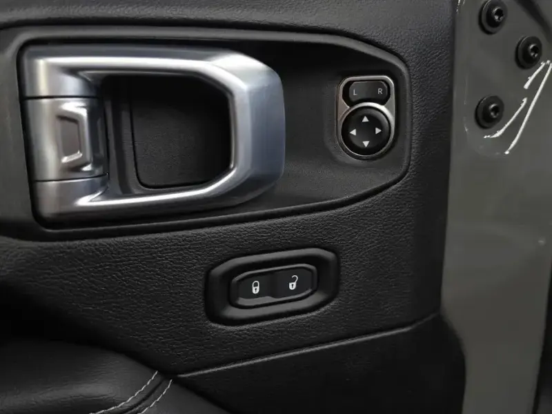 2023 Jeep Wrangler с пробегом 12 086 км