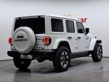 2023 Jeep Wrangler с пробегом 47 869 км