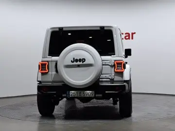 2023 Jeep Wrangler с пробегом 47 869 км