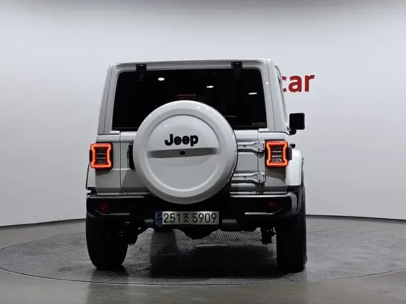 2023 Jeep Wrangler с пробегом 47 869 км