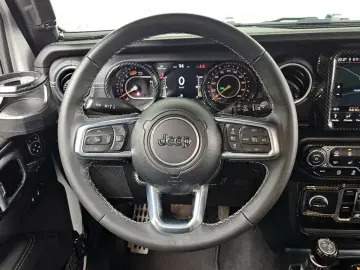 2023 Jeep Wrangler с пробегом 47 869 км