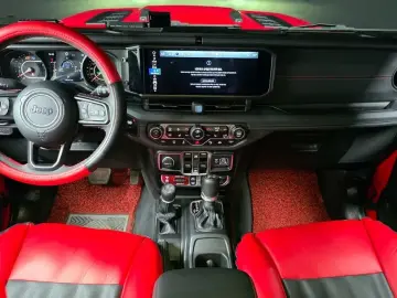 2024 Jeep Wrangler с пробегом 15 824 км
