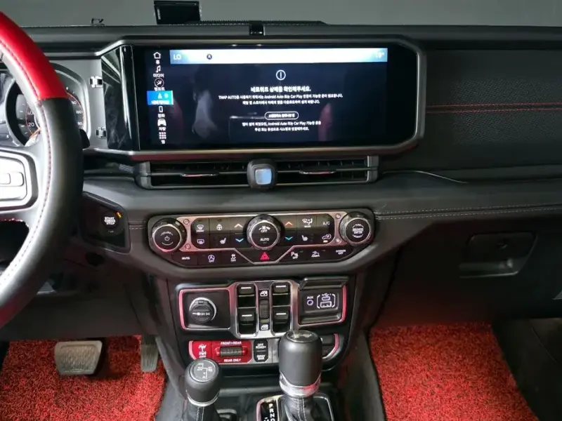 2024 Jeep Wrangler с пробегом 15 824 км