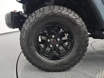 2025 Jeep Wrangler с пробегом 4 931 км