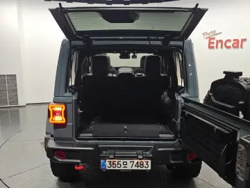 2025 Jeep Wrangler с пробегом 4 931 км