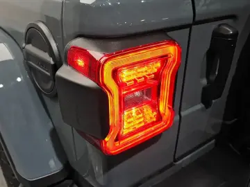 2025 Jeep Wrangler с пробегом 4 931 км