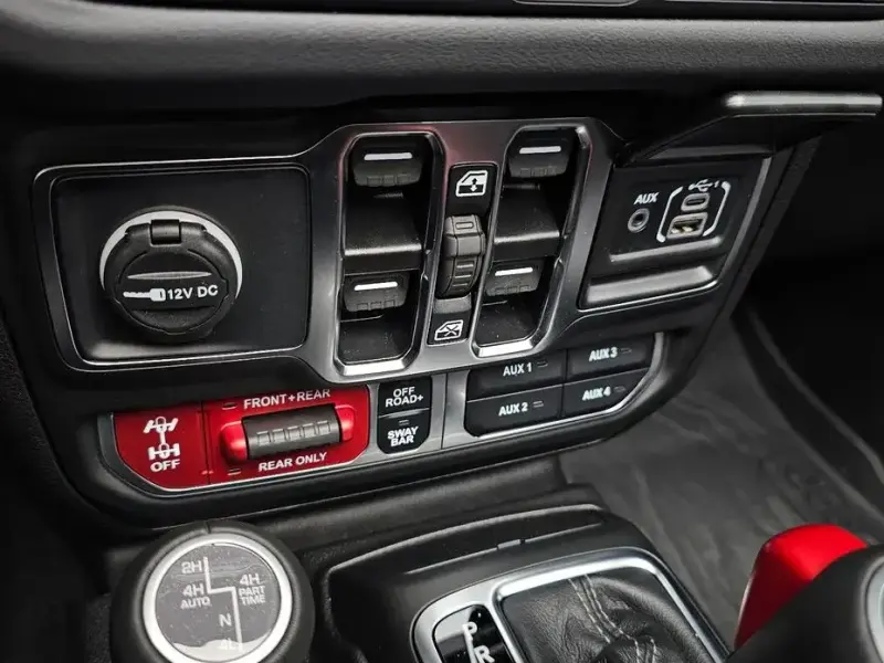 2025 Jeep Wrangler с пробегом 4 931 км