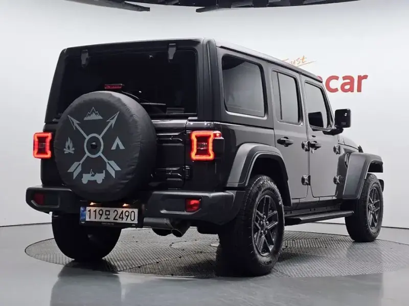 2024 Jeep Wrangler с пробегом 13 223 км