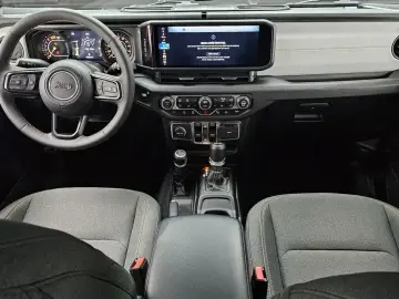 2024 Jeep Wrangler с пробегом 13 223 км