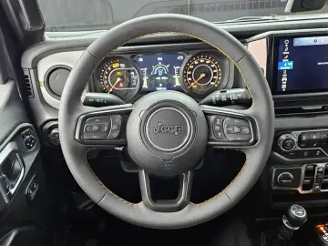 2024 Jeep Wrangler с пробегом 13 223 км