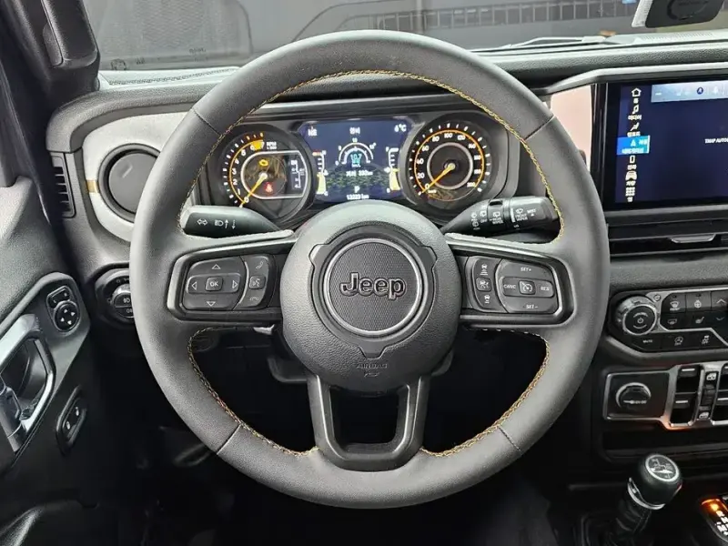 2024 Jeep Wrangler с пробегом 13 223 км