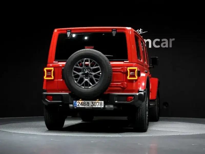 2024 Jeep Wrangler с пробегом 12 213 км