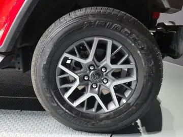 2024 Jeep Wrangler с пробегом 12 213 км