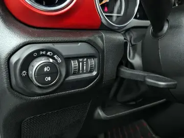 2023 Jeep Wrangler с пробегом 29 471 км