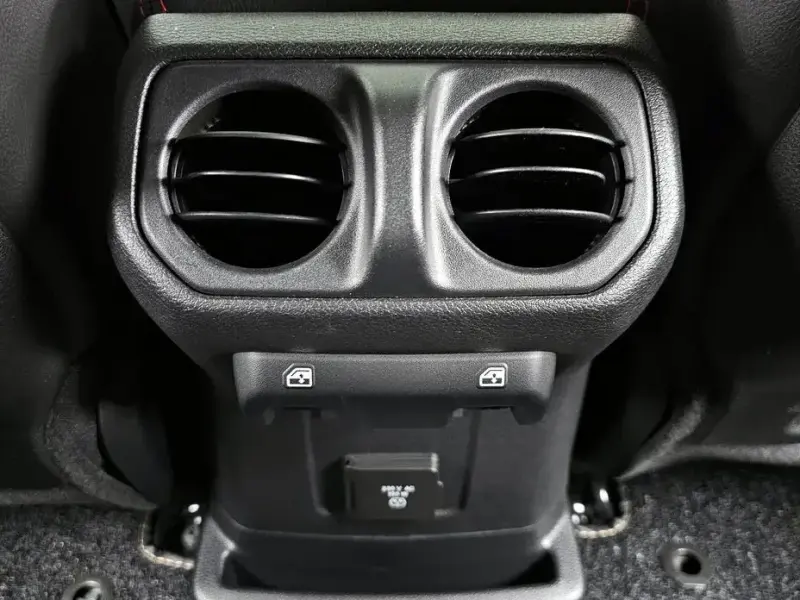 2023 Jeep Wrangler с пробегом 29 471 км