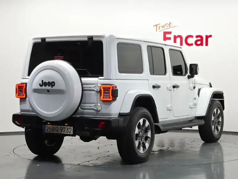 2023 Jeep Wrangler с пробегом 42 253 км