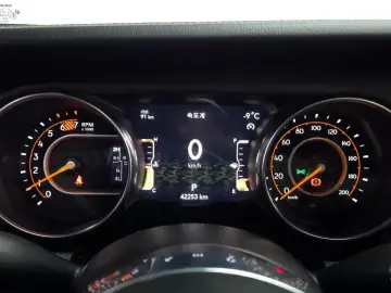 2023 Jeep Wrangler с пробегом 42 253 км