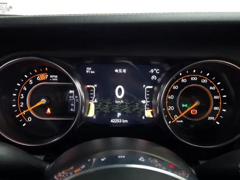 2023 Jeep Wrangler с пробегом 42 253 км