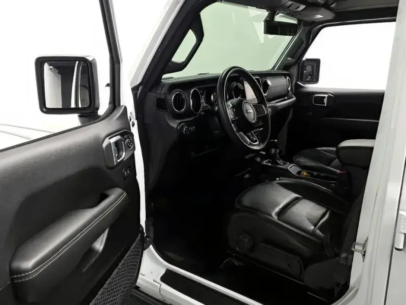 2023 Jeep Wrangler с пробегом 42 253 км
