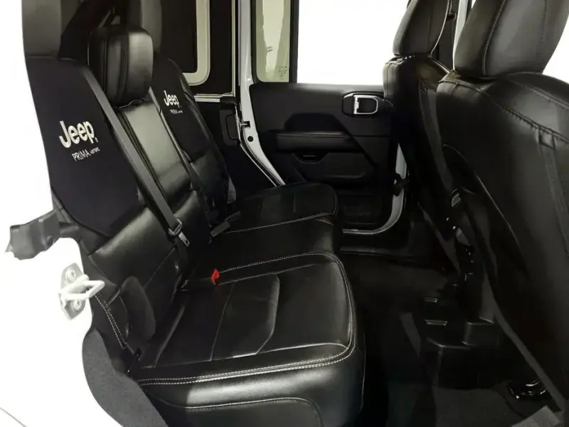 2023 Jeep Wrangler с пробегом 42 253 км