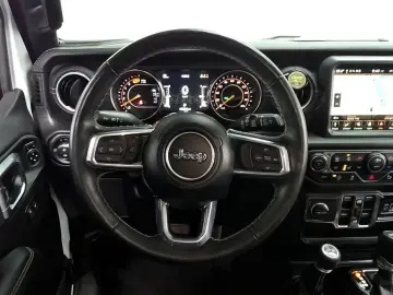 2023 Jeep Wrangler с пробегом 42 253 км