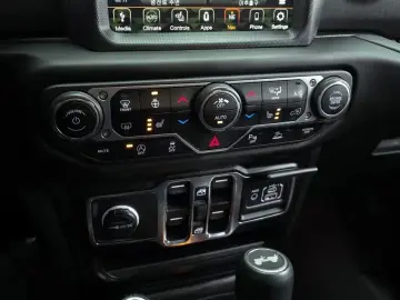 2023 Jeep Wrangler с пробегом 42 253 км