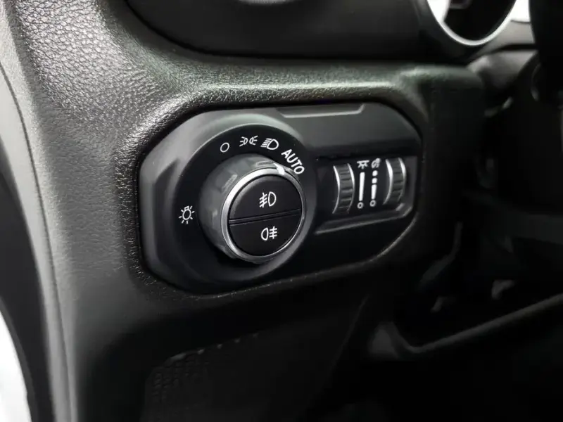2023 Jeep Wrangler с пробегом 42 253 км