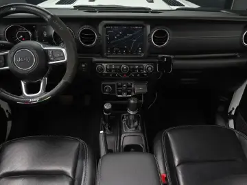 2022 Jeep Wrangler с пробегом 63 345 км
