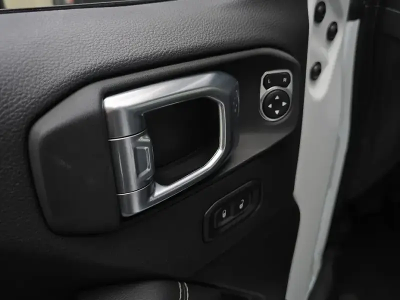 2022 Jeep Wrangler с пробегом 63 345 км