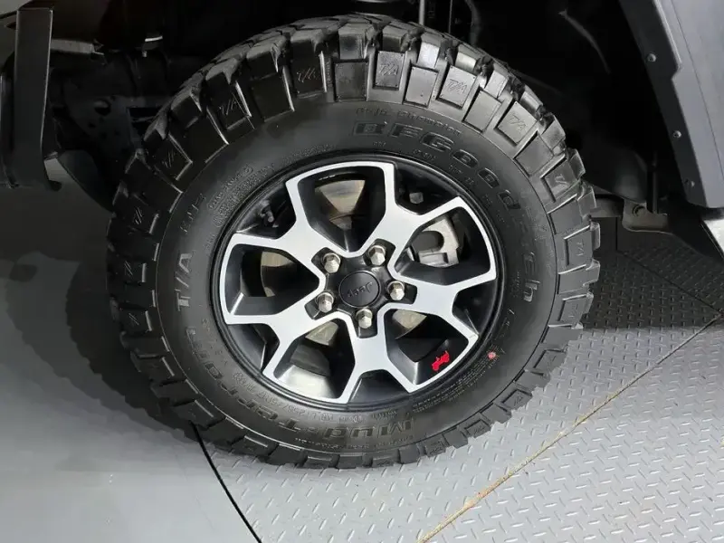 2023 Jeep Wrangler с пробегом 40 053 км