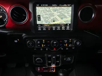 2023 Jeep Wrangler с пробегом 40 053 км