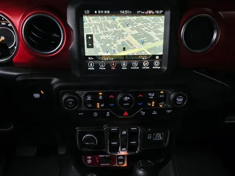 2023 Jeep Wrangler с пробегом 40 053 км