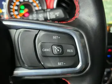 2023 Jeep Wrangler с пробегом 40 053 км
