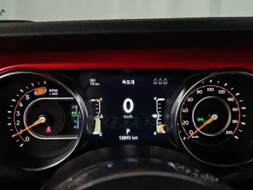 2023 Jeep Wrangler с пробегом 10 890 км
