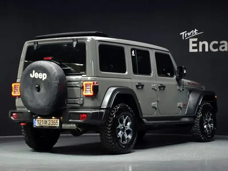 2022 Jeep Wrangler с пробегом 28 979 км