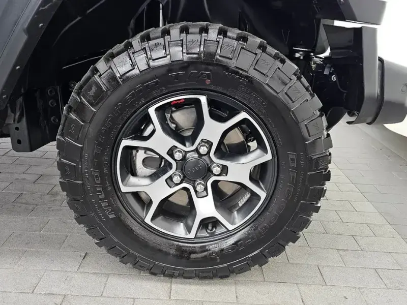 2022 Jeep Wrangler с пробегом 28 979 км