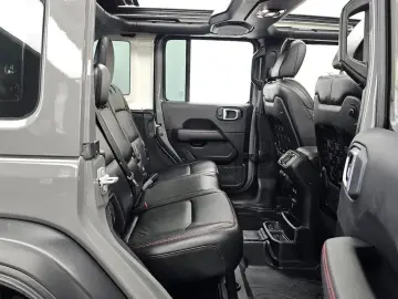 2022 Jeep Wrangler с пробегом 28 979 км