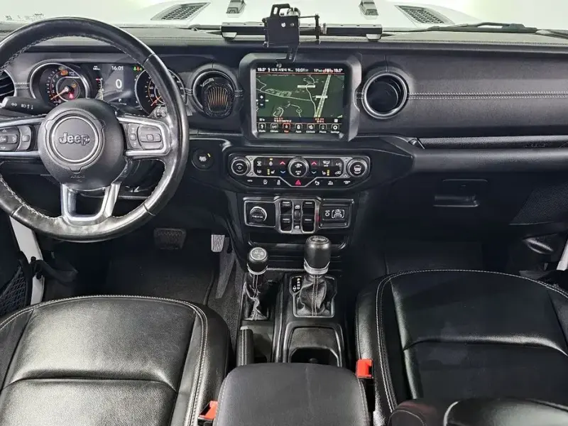 2023 Jeep Wrangler с пробегом 78 097 км