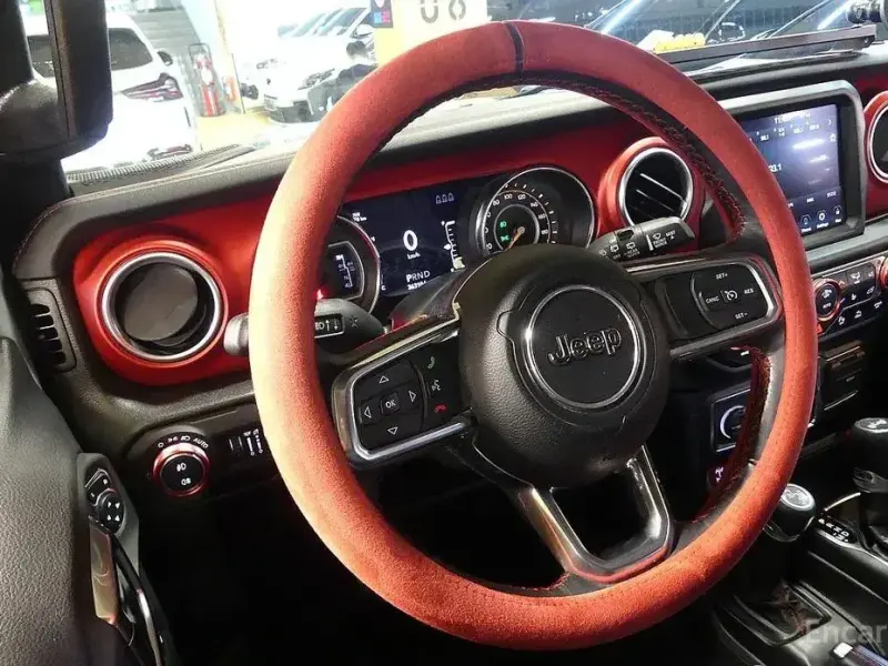2023 Jeep Wrangler с пробегом 36 000 км