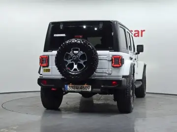 2022 Jeep Wrangler с пробегом 56 048 км