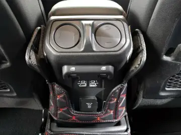 2022 Jeep Wrangler с пробегом 56 048 км