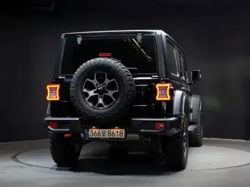 2023 Jeep Wrangler с пробегом 52 493 км