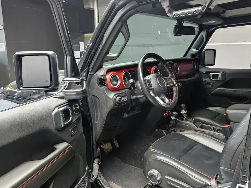 2023 Jeep Wrangler с пробегом 52 493 км