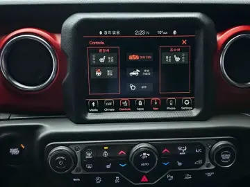 2023 Jeep Wrangler с пробегом 52 493 км