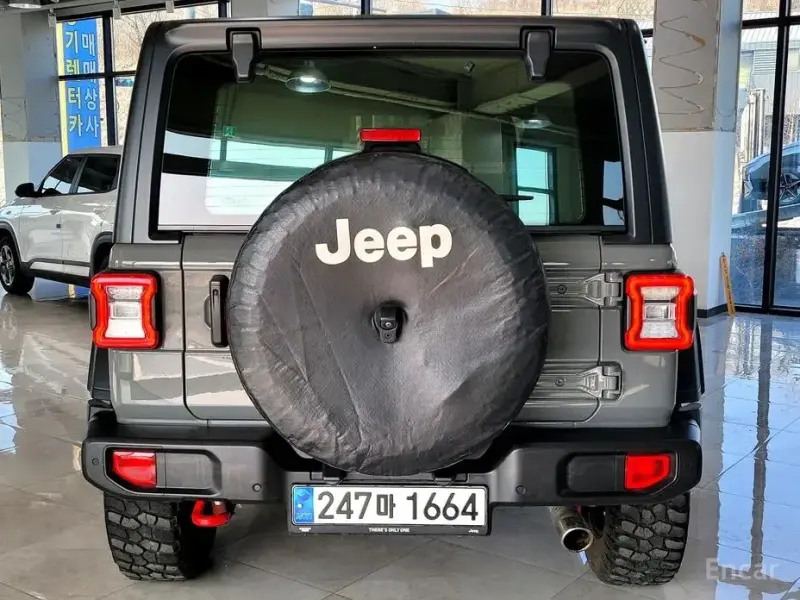 2023 Jeep Wrangler с пробегом 45 280 км