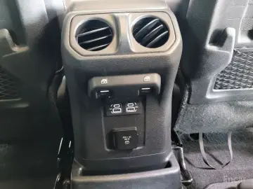 2023 Jeep Wrangler с пробегом 45 280 км