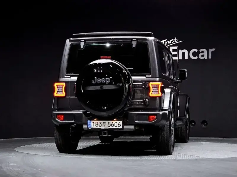 2022 Jeep Wrangler с пробегом 24 025 км